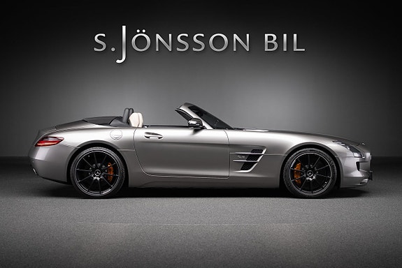 Mercedes-Benz SLS 3 of 5