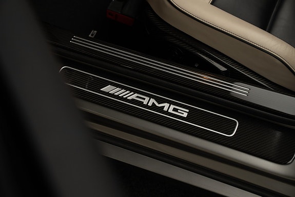 Mercedes-Benz SLS 16 of 19
