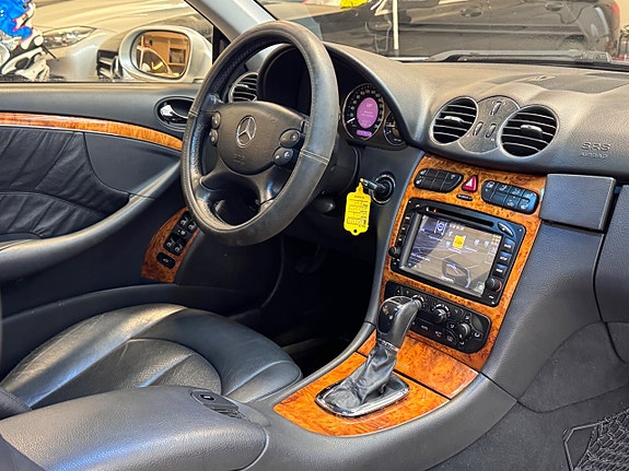 Mercedes-Benz CLK200 15 of 19