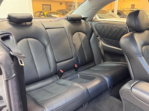Mercedes-Benz CLK200 14 of 19