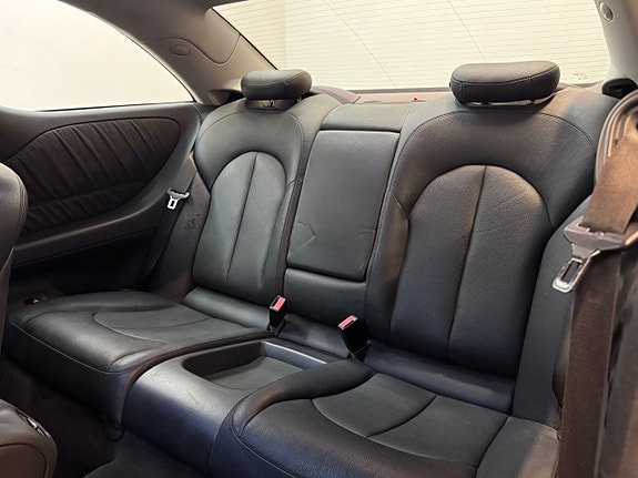 Mercedes-Benz CLK200 13 of 19