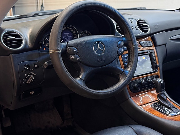 Mercedes-Benz CLK200 16 of 19