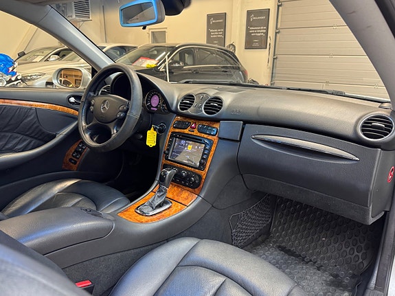 Mercedes-Benz CLK200 10 of 19