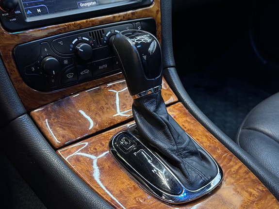 Mercedes-Benz CLK200 18 of 19