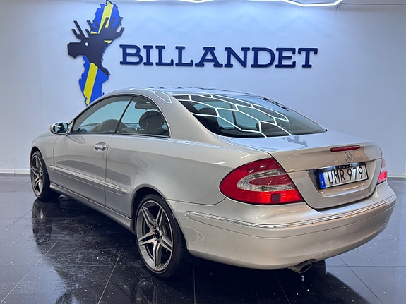 Mercedes-Benz CLK200 4 of 5