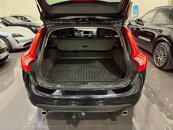 Volvo V60 22 of 24