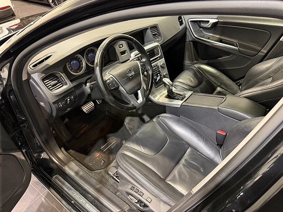 Volvo V60 10 of 24