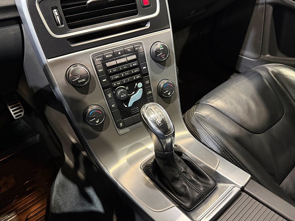 Volvo V60 17 of 24