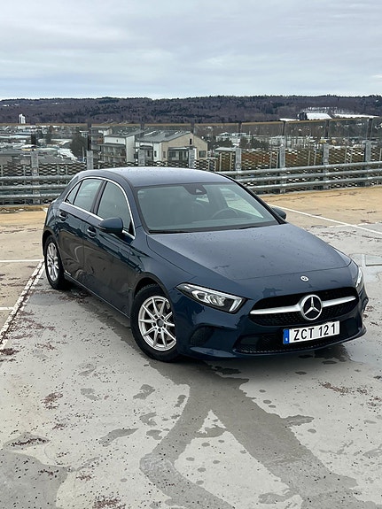 Mercedes-Benz A200 2 of 8