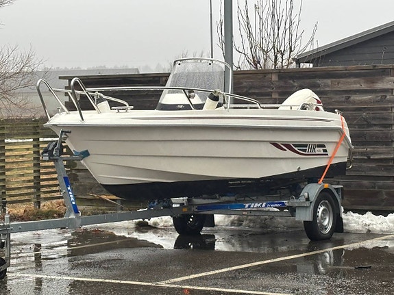 HR 442 SC -19 Evinrude 50 hk -19 Tiki 80-trailer