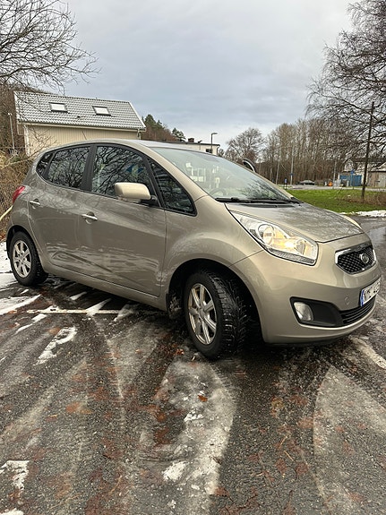 Kia Venga 2 of 5