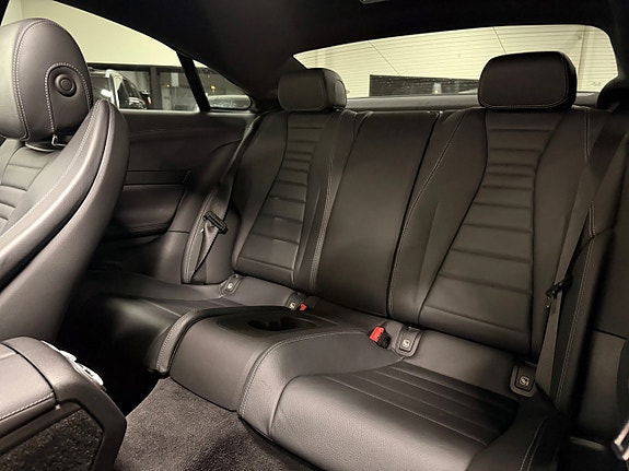 Mercedes-Benz E300 15 of 30