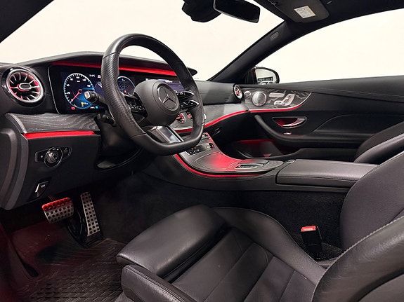 Mercedes-Benz E300 10 of 30
