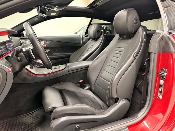 Mercedes-Benz E300 13 of 30