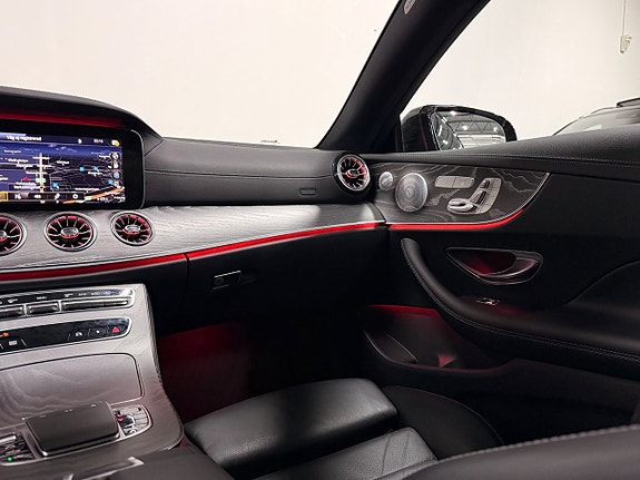 Mercedes-Benz E300 28 of 30