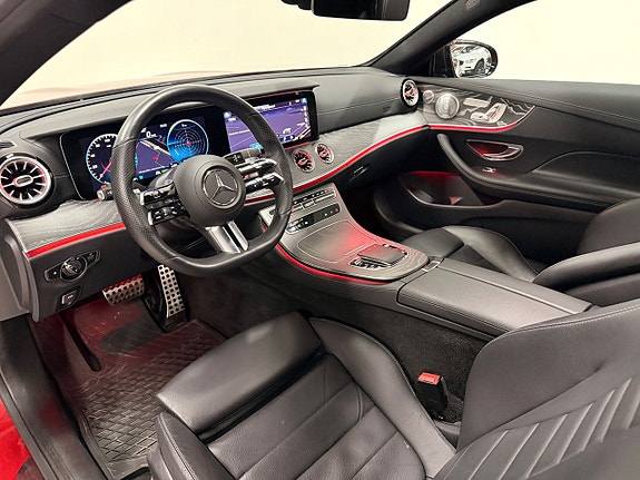 Mercedes-Benz E300 11 of 30