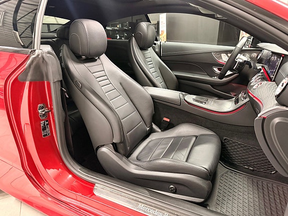 Mercedes-Benz E300 30 of 30