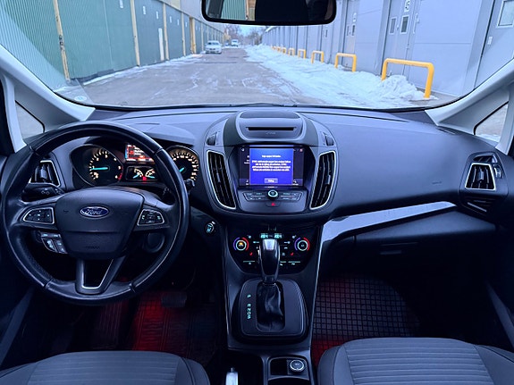 Ford C-Max 10 of 17
