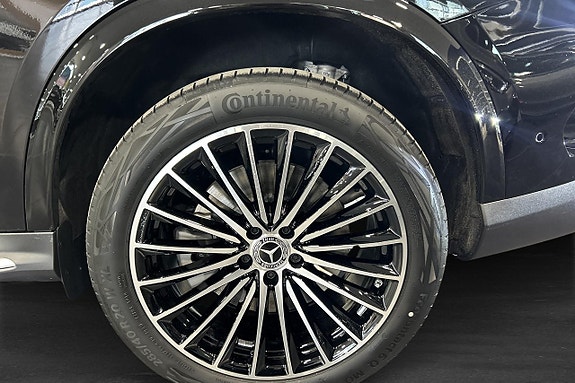 Mercedes-Benz GLC300 e 7 of 12