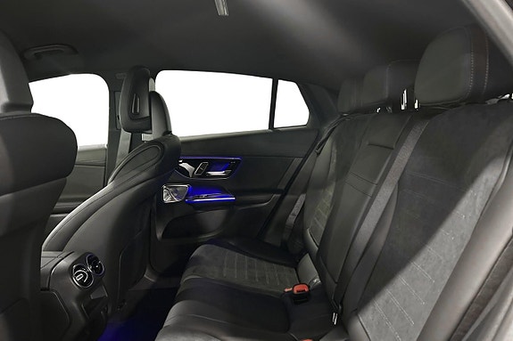 Mercedes-Benz GLC300 e 11 of 12
