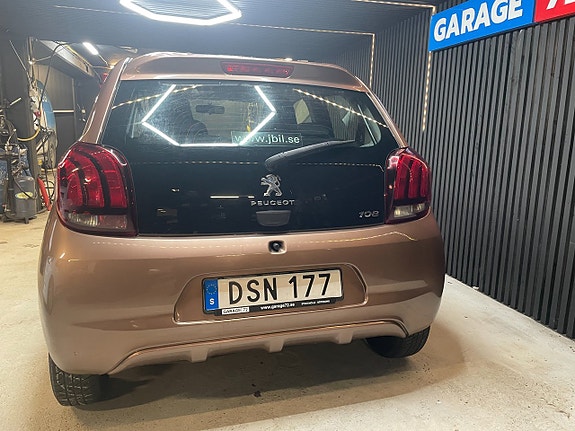 Peugeot 108 6 of 16