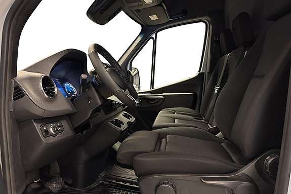 Mercedes-Benz Sprinter 412 15 of 18
