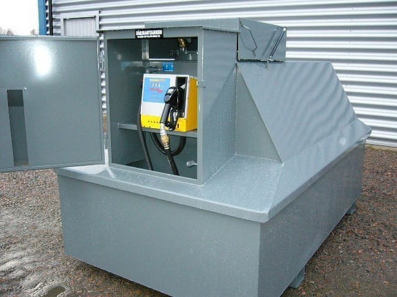 Färmartanken stationär dieseltank i plåt 2300 L