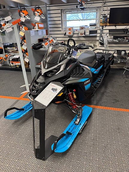 Lynx Commander RE 900 ACE Turbo R 10.25" HUB