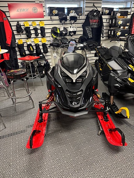 Lynx Brutal RE 400MM 850 E-TEC 10.25" HUB 2 of 3