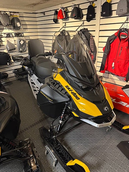 Ski-Doo Expedition Sport 900 ACE 154"