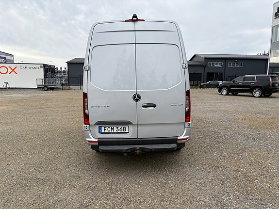Mercedes-Benz Sprinter 319 4 of 5
