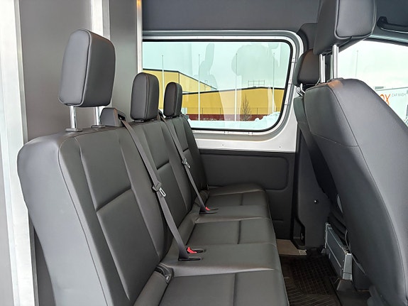 Mercedes-Benz Sprinter 319 9 of 14