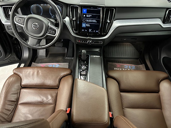 Volvo XC60 7 of 12