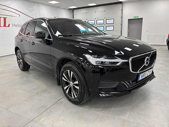Volvo XC60 2 of 12