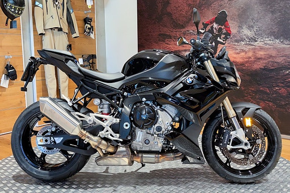 BMW S 1000 R |Serviceavtal|Downforce vingar|Endast 622 mil|Nya däck|