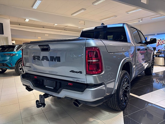 Dodge RAM 1500 4 of 5