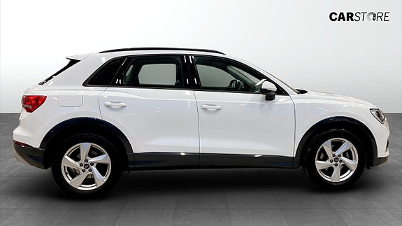 Audi Q3 6 of 14