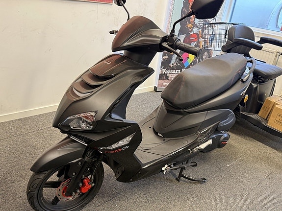 MOTO CR T-Rex #Utförsäljning av 2025:or# 4T EFI, Klass 1 (45km/h)