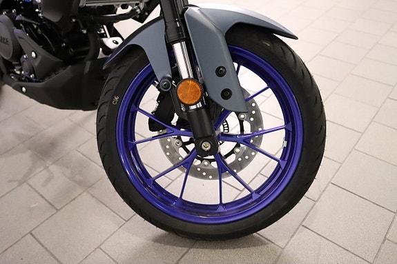 Yamaha MT-125 11 of 12