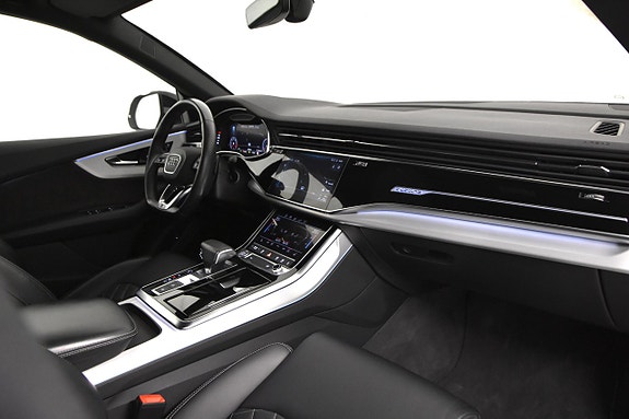 Audi Q8 20 of 27