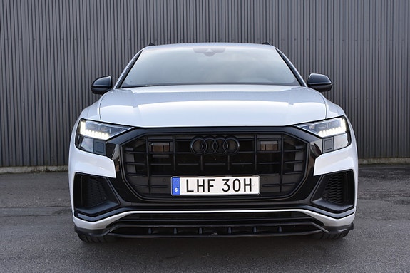 Audi Q8 7 of 27