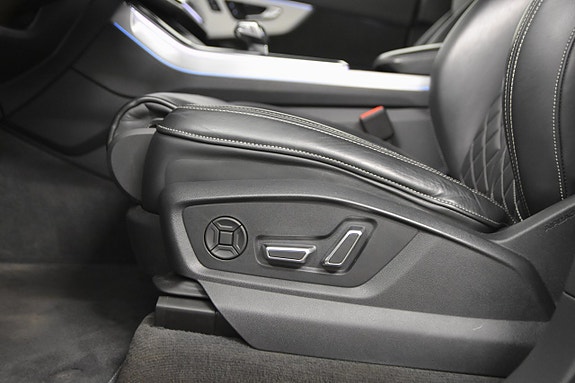 Audi Q8 14 of 27