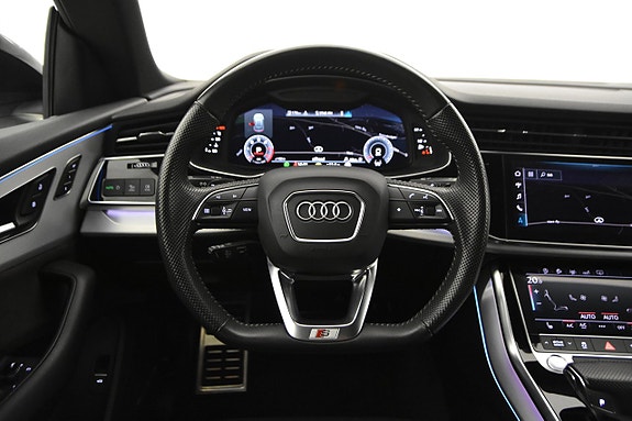 Audi Q8 12 of 27