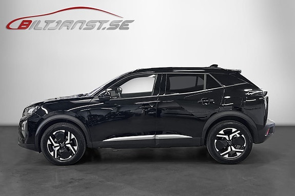 Peugeot 2008 2 of 5