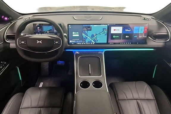 XPeng G9 11 of 20