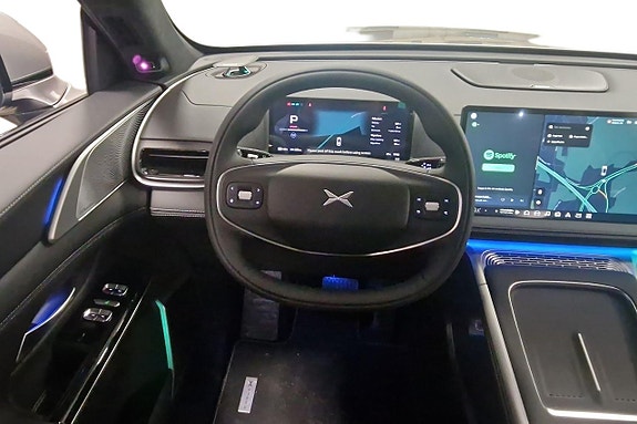 XPeng G9 12 of 20
