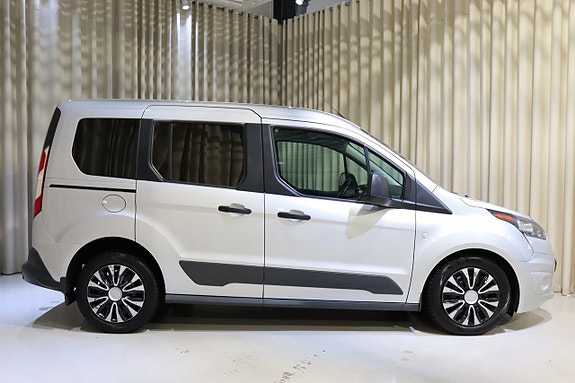 Ford Connect Tourneo 3 of 26