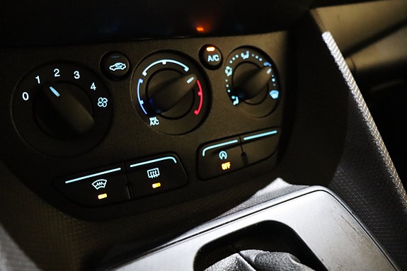 Ford Connect Tourneo 22 of 26