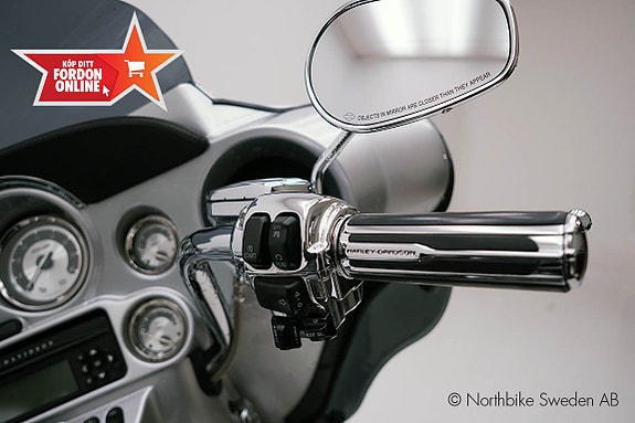 Harley-Davidson CVO Electra Ultra Classic FLHTCUSE *NY SKICK!* 17 of 19