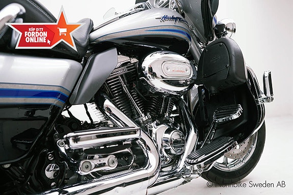 Harley-Davidson CVO Electra Ultra Classic FLHTCUSE *NY SKICK!* 7 of 19